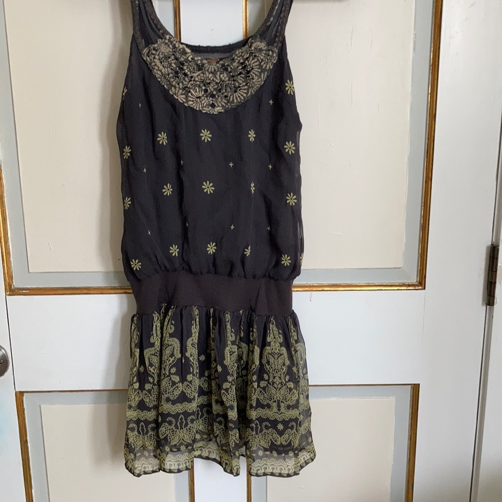 Ladies dress